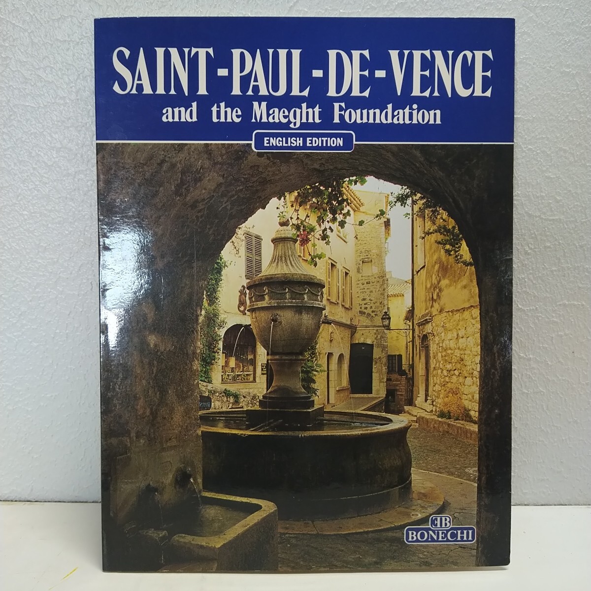 Vtg PB book, St-Paul-de-Vence and the Maeght Foundation by Eva Pollini, 1988 Vtg PB book, St-Paul-de-Vence and the Maeght Foundation by Eva Pollini, 1988