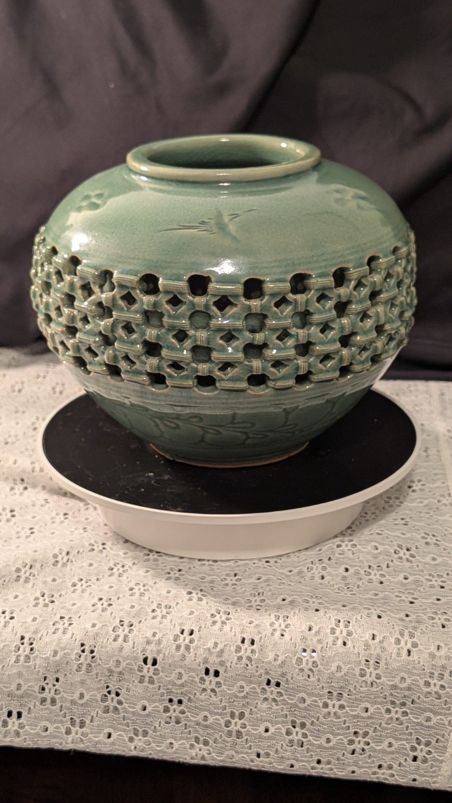 Mid Century Korean Celadon Flying Crane Ginger Jar Flawless Pierced Lattice Mid Century Korean Celadon Flying Crane Ginger Jar Flawless Pierced Lattice