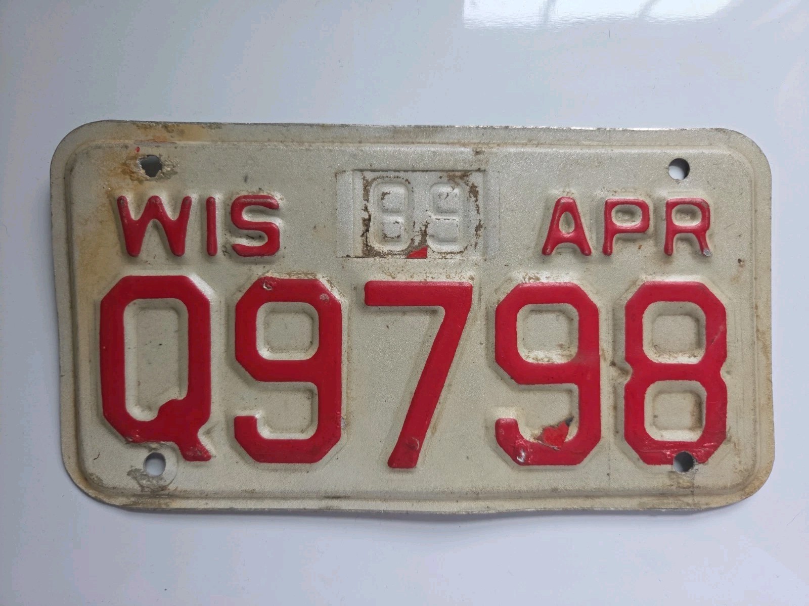 Vintage WISCONSIN Expired SMALL License Plate Q9798 Motorcycle