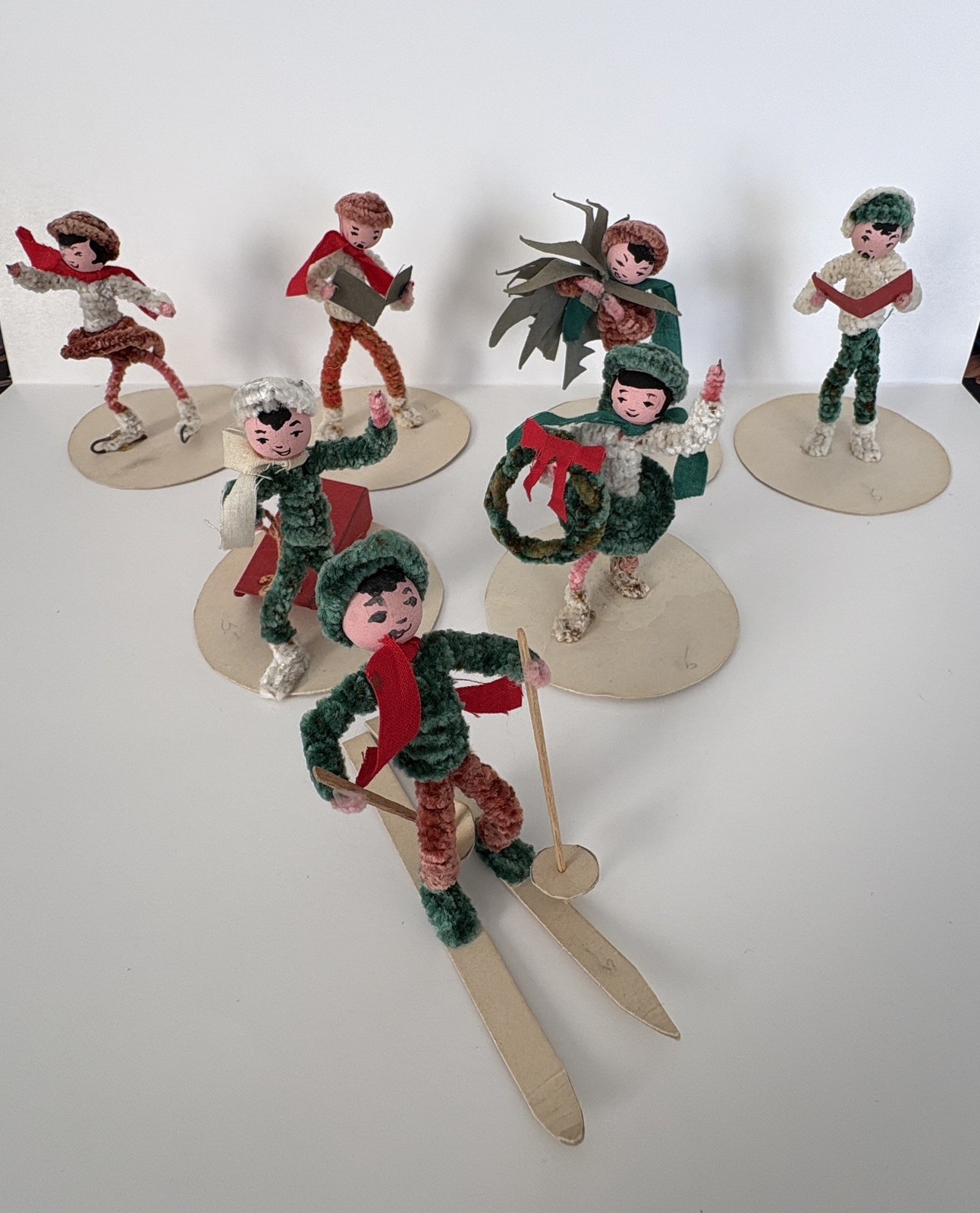 Vintage Very Rare 7 Heddies Little People Pipe Cleaner Holiday Figures Vintage Very Rare 7 Heddies Little People Pipe Cleaner Holiday Figures
