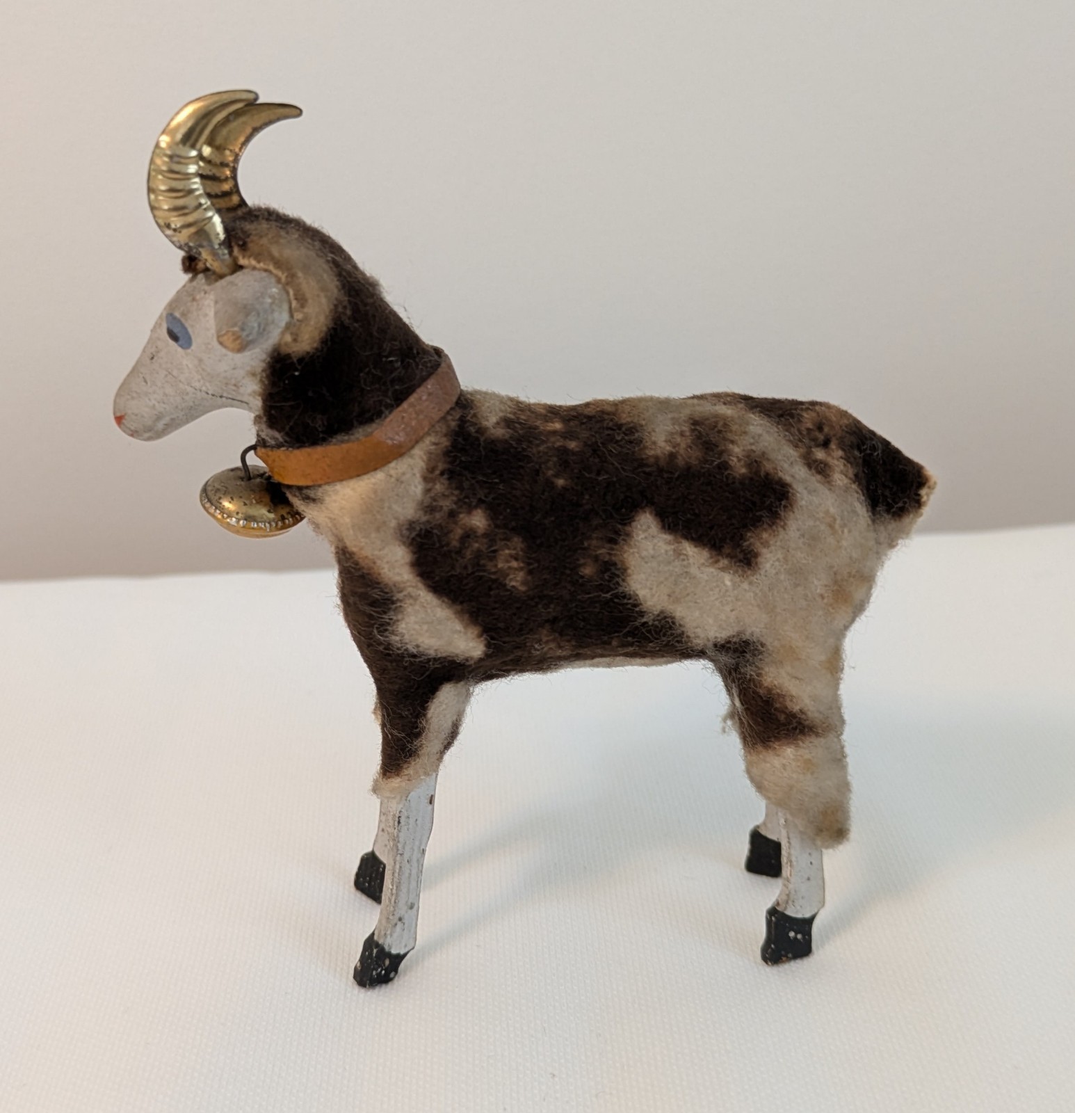 Uncommon Antique Horned Putz Goat Mottled Fleece Blue Eyes Bell 1920s Uncommon Antique Horned Putz Goat Mottled Fleece Blue Eyes Bell 1920s