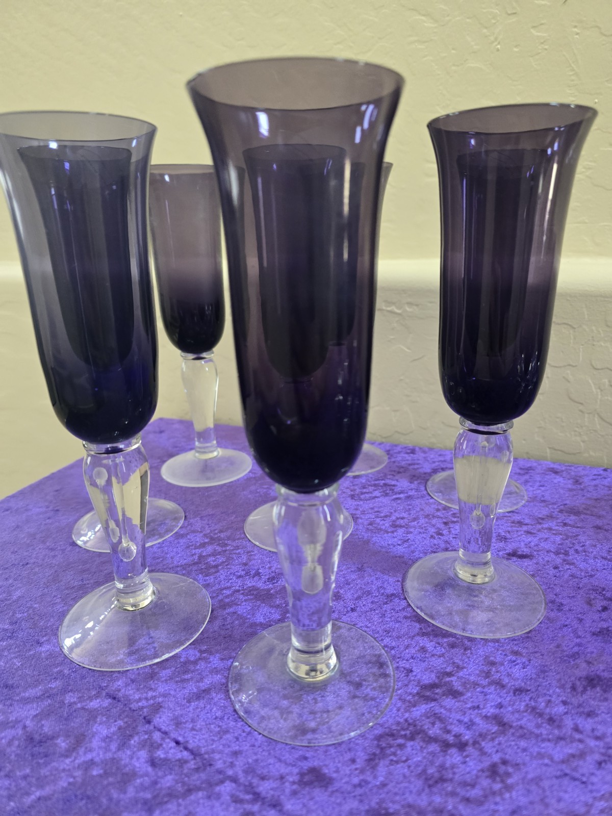 Vintage Artland Amethyst Champagne Flutes Set of 8 with Clear Stems Vintage Artland Amethyst Champagne Flutes Set of 8 with Clear Stems