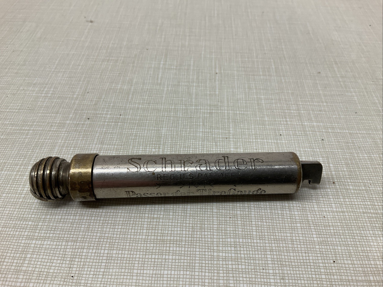 A Schrader’s Son Passenger Tire Pressure Gauge Brooklyn, NY USA-up to 38 PSI
