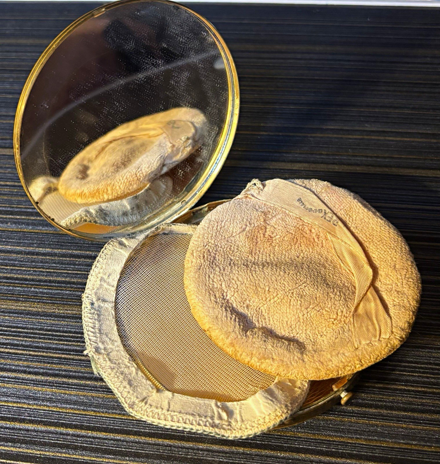 Vintage Gold Tone Compact Powder w/ Mirror & Puff, Black Enamel Floral Lid Vintage Gold Tone Compact Powder w/ Mirror & Puff, Black Enamel Floral Lid