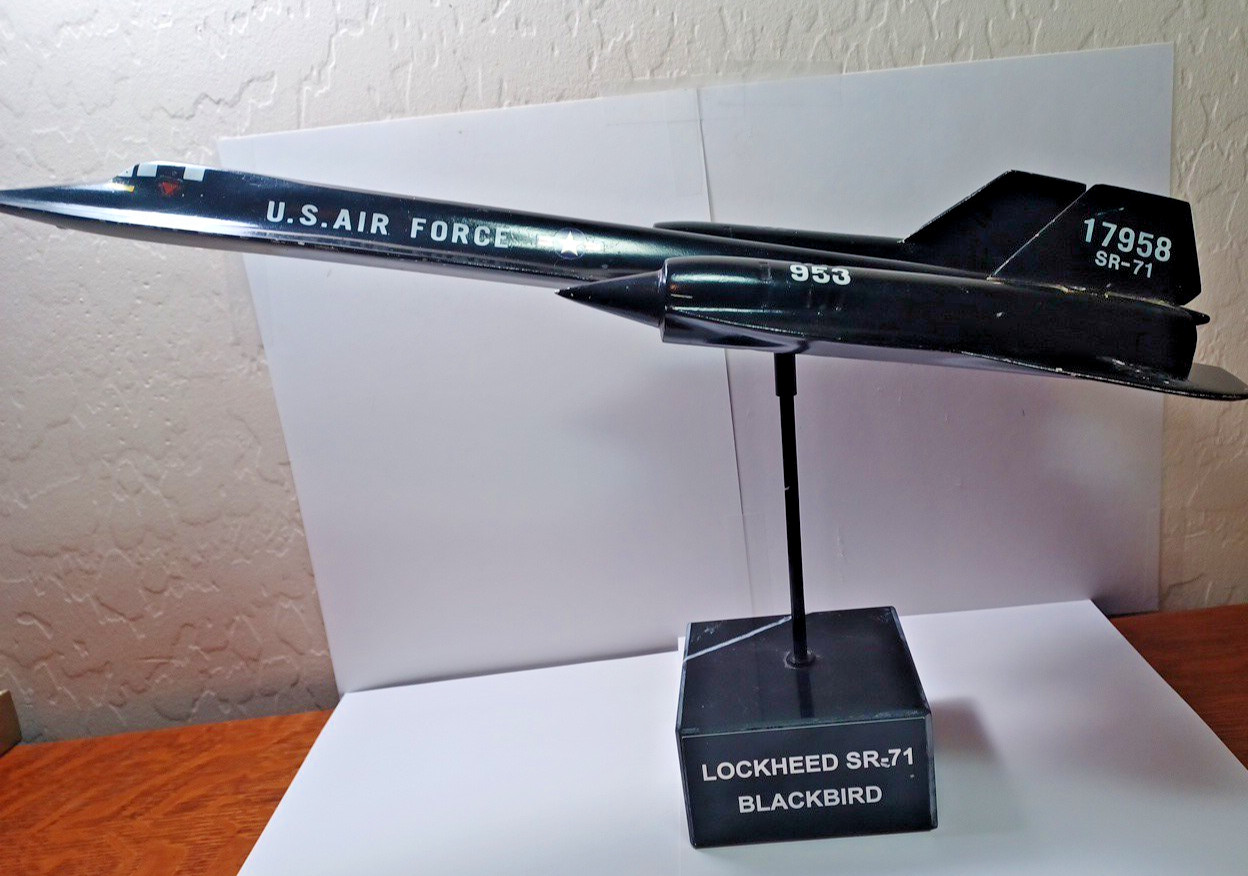 60's Lockheed Model US Airforce Titanium ? Contractors SR 71 Blackbird 17 60's Lockheed Model US Airforce Titanium ? Contractors SR 71 Blackbird 17