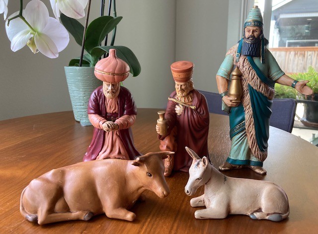Lot of 5 Vintage Holland Mold Nativity figurines 1970\'s 3 Wisemen, cow donkey Lot of 5 Vintage Holland Mold Nativity figurines 1970\'s 3 Wisemen, cow donkey