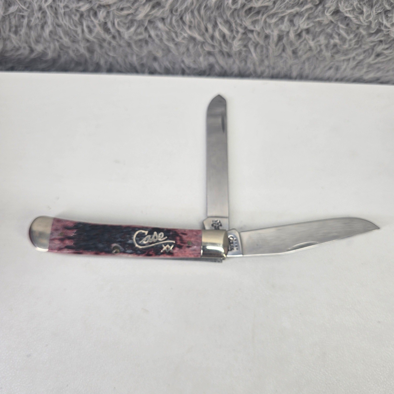 Case XX Trapper Pocket Knife 6254 SS Cranberry Jigged Bone 2001 Silver Script