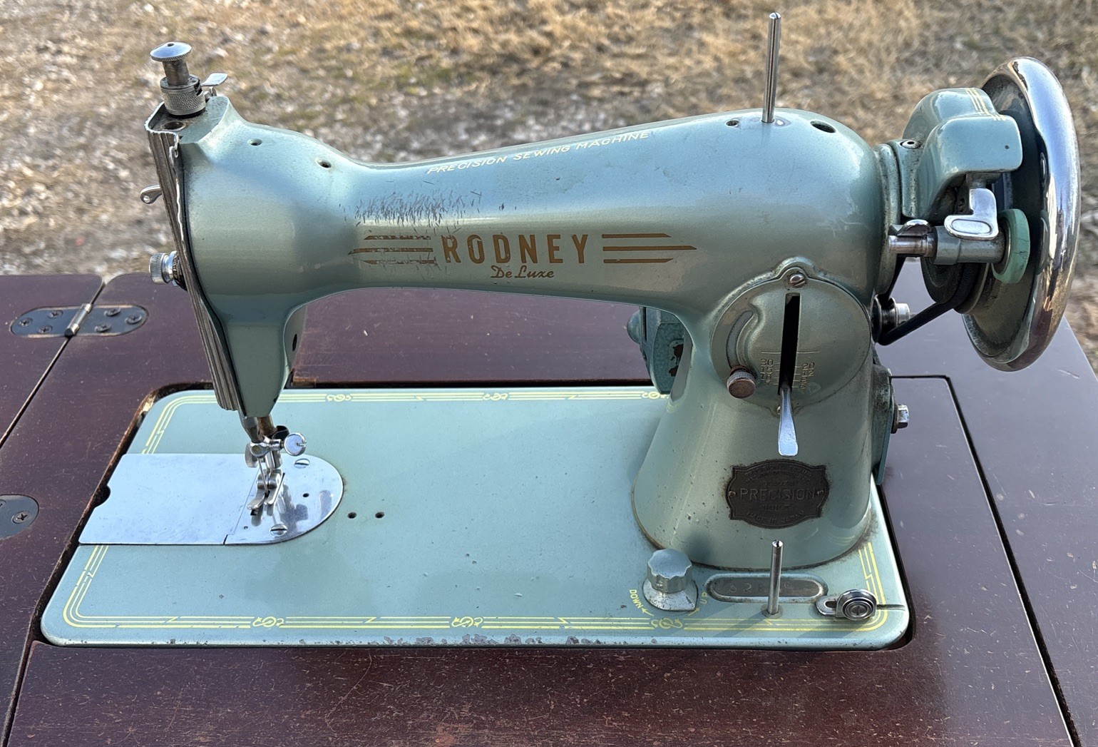 Vintage Rodney De Luxe 32658 Seeing Machine 