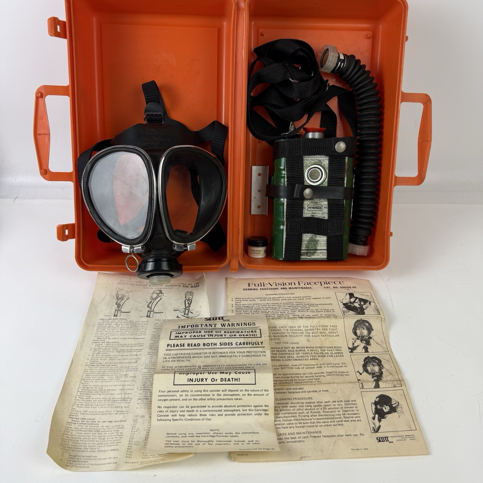 Vintage SCOTT Gas Mask For Ammonia w/ ACME Full Vision Face piece No. 8 Vintage SCOTT Gas Mask For Ammonia w/ ACME Full Vision Face piece No. 8