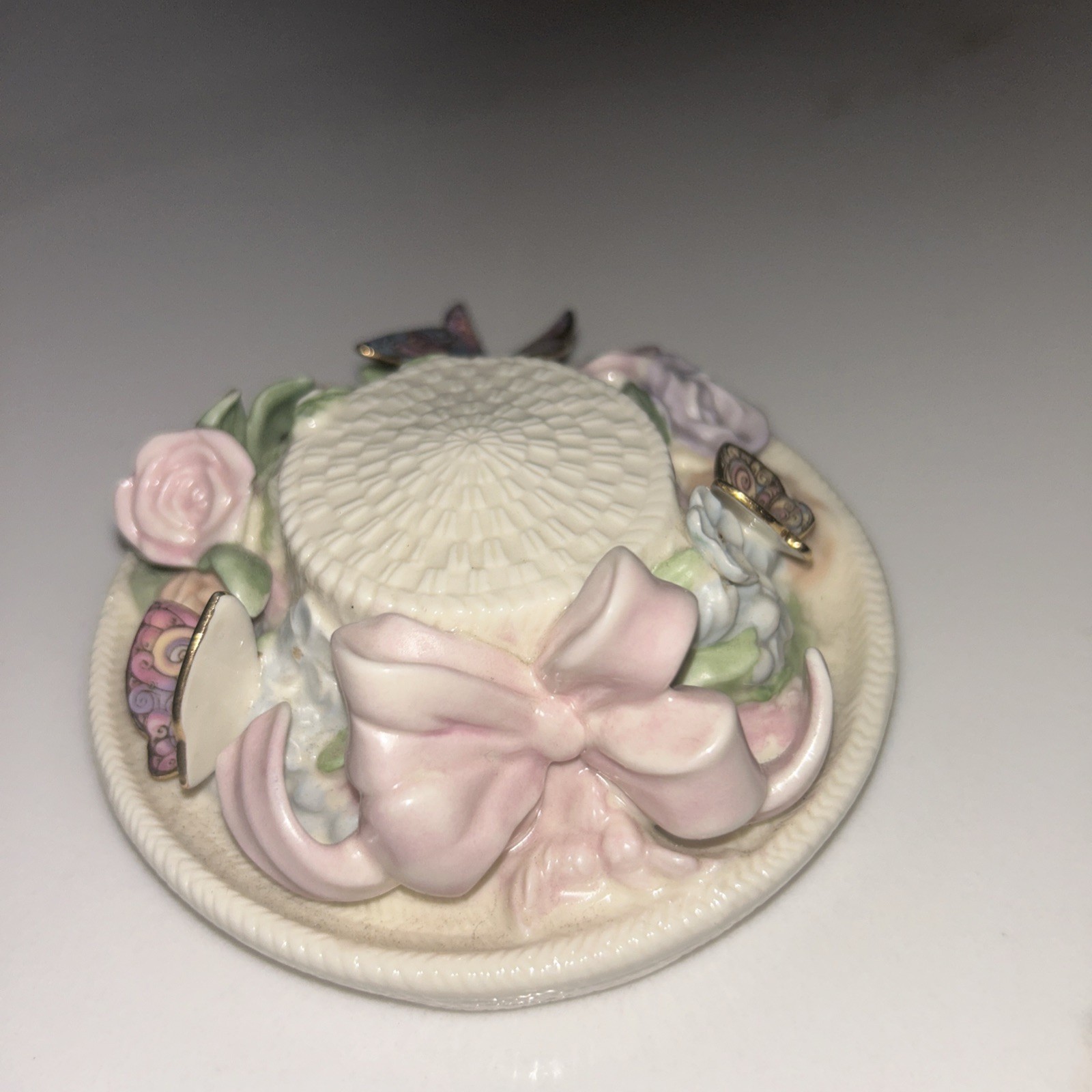 VTG Lenox SongOf Spring Musical Bonnet Plays Younger than Springtime 4