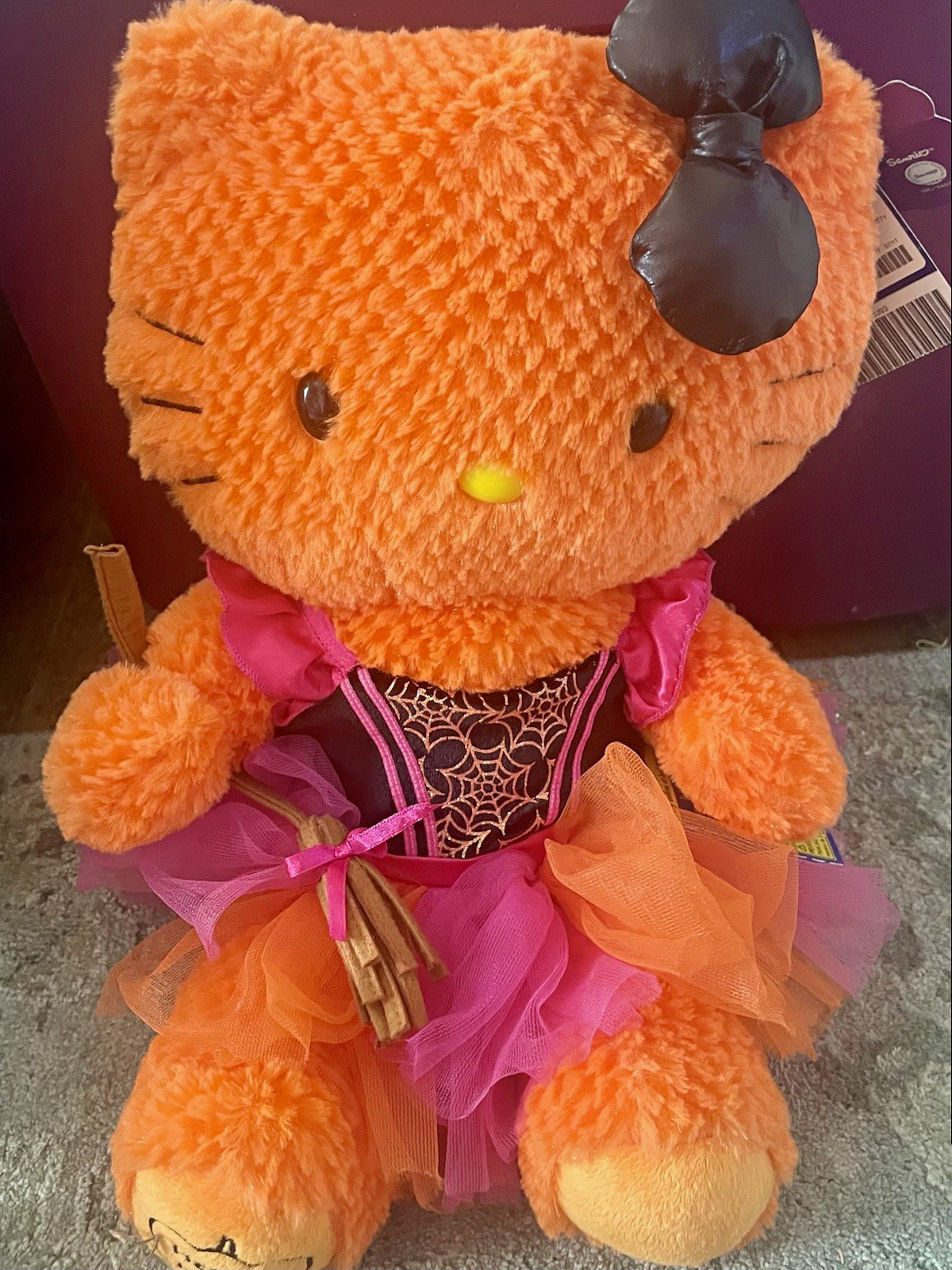 Build-A-Bear Workshop Hello Kitty Halloween Limited Edition/2011 with Tags Build-A-Bear Workshop Hello Kitty Halloween Limited Edition/2011 with Tags