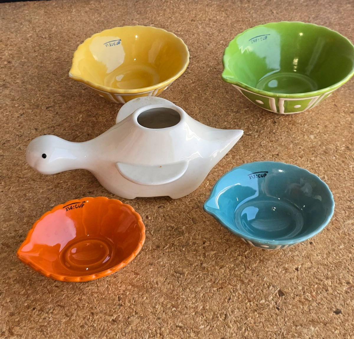 VTG Pier 1 Turtle Measuring Cup Set 5 Pc Stoneware Stacking Animal Spouts Unique