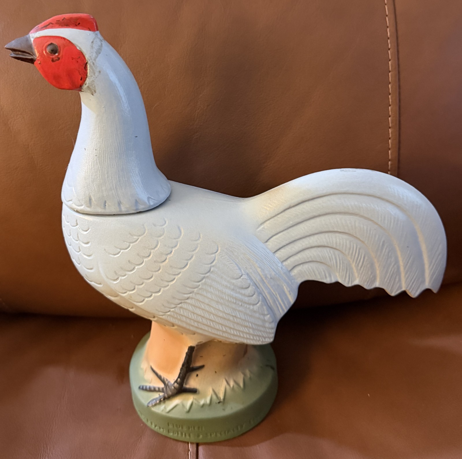 VINTAGE 1987 JIM BEAM BLUE HEN CHICKEN COUNTRY FARMHOUSE DECANTER