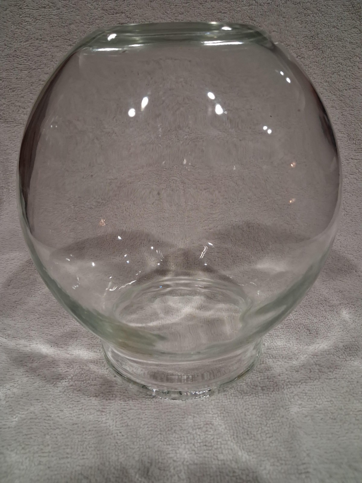 VINTAGE HART GLASS GLOBE PENNY GUMBALL VENDING MACHINE COIN OP ALSO FORD