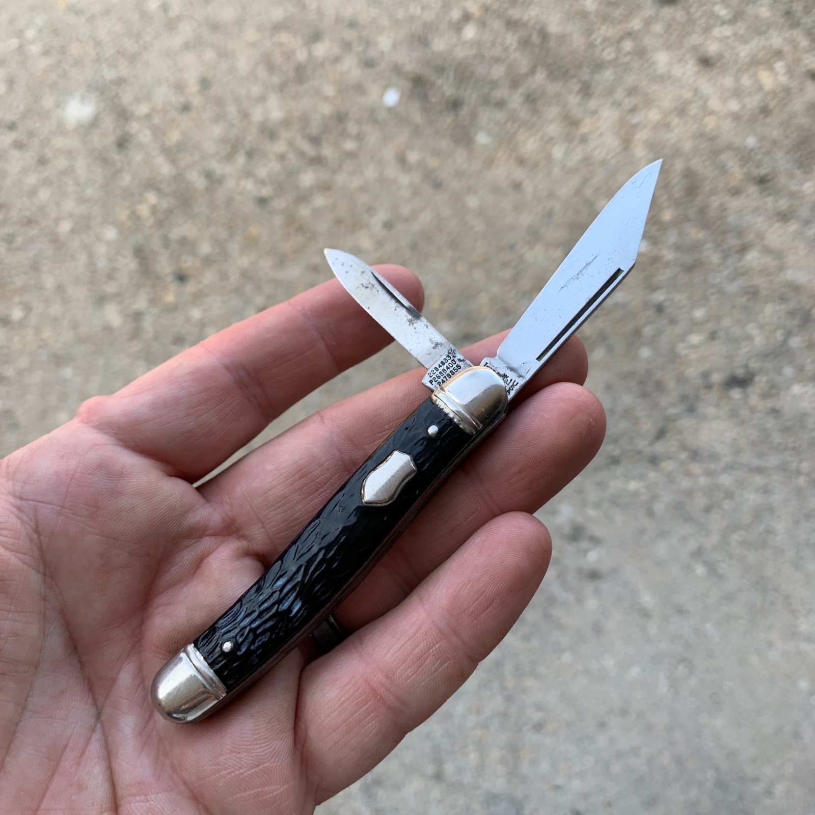 VTG Imperial Folding Pocket Knife With 2 Steel Blades & Black Aluminum Handle