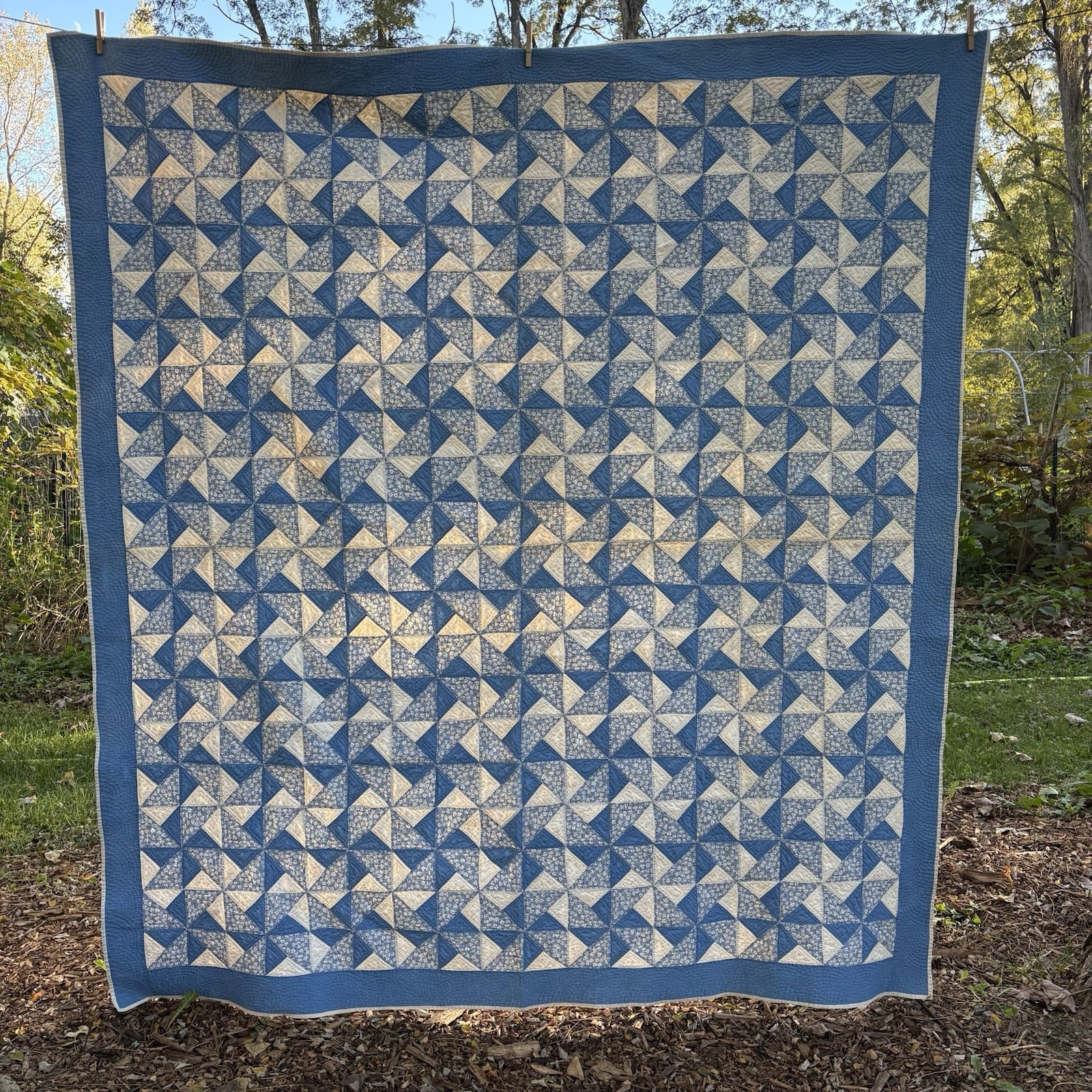 Antique Handmade Pinwheel Pattern Patchwork Quilt Blanket Blue White 84” x 78”