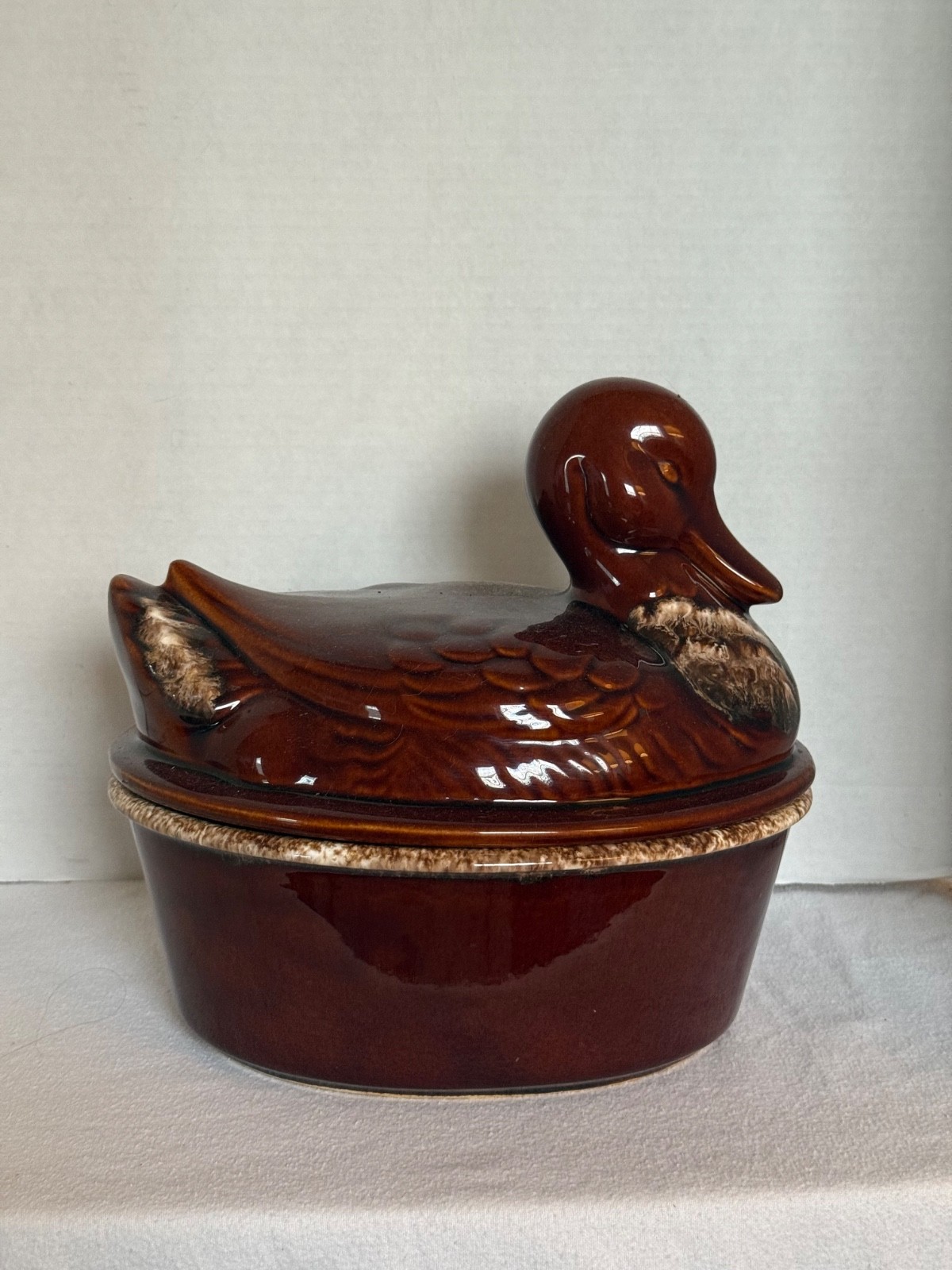 Vintage Hull Pottery Brown Duck Covered Casserole Oven Baking Dish W/ Lid Vintage Hull Pottery Brown Duck Covered Casserole Oven Baking Dish W/ Lid