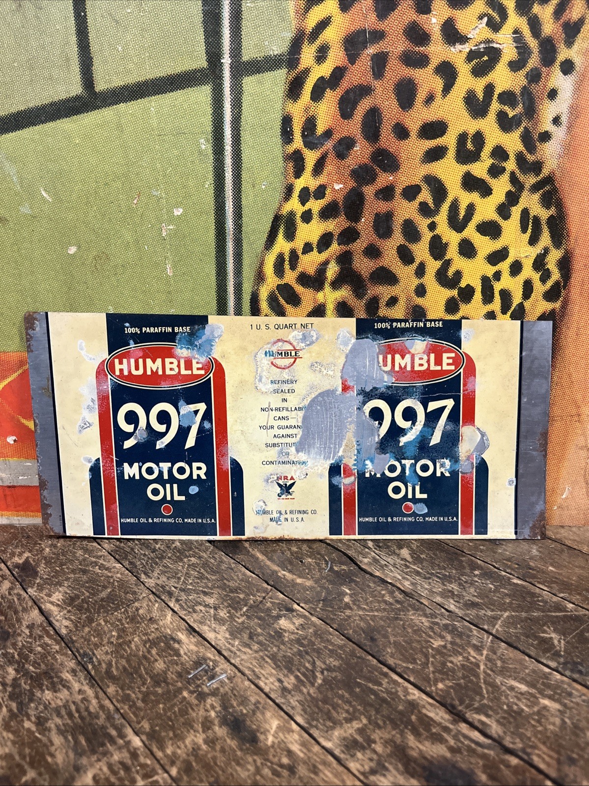 VINTAGE HUMBLE 997 MOTOR OIL ONE QUART CAN UNROLLED SIGN GAS STATION RARE VINTAGE HUMBLE 997 MOTOR OIL ONE QUART CAN UNROLLED SIGN GAS STATION RARE