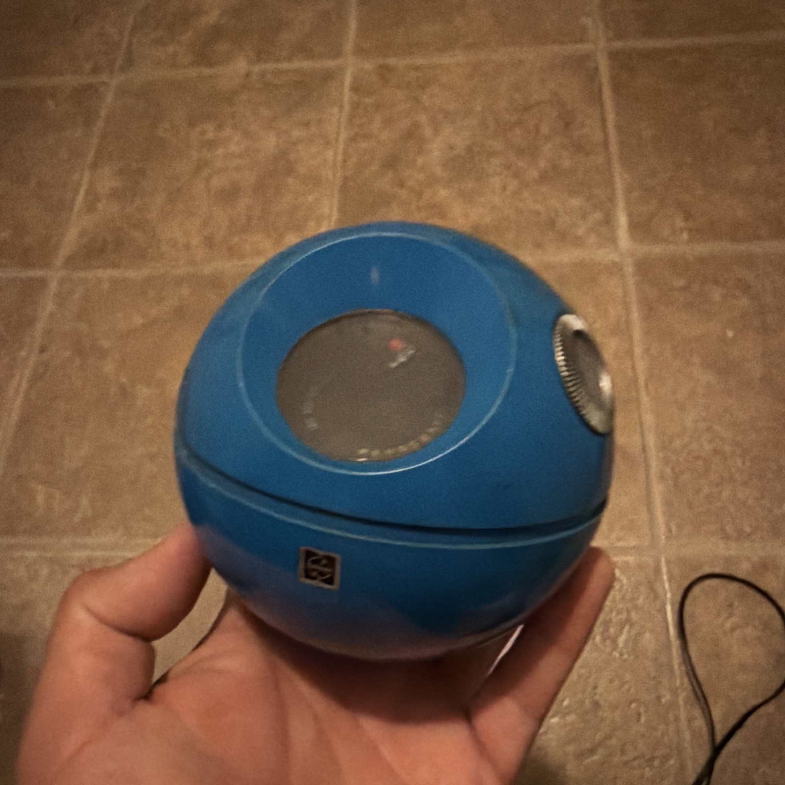Vintage Panasonic R-70 Panapet Blue Ball AM Transistor Radio w/ Chain & Ring