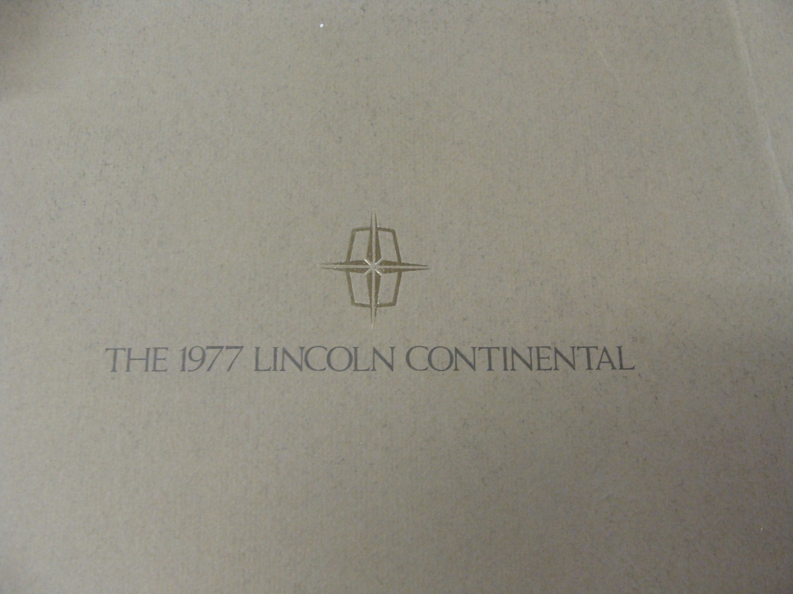Original 1977 Lincoln Continental Deluxe Sales Brochure