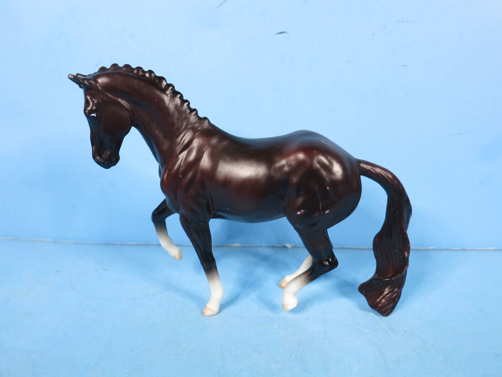 BREYER Stablemate-Valegro Mold-Liver Chestnut-2021 Tractor Supply Co.-USED