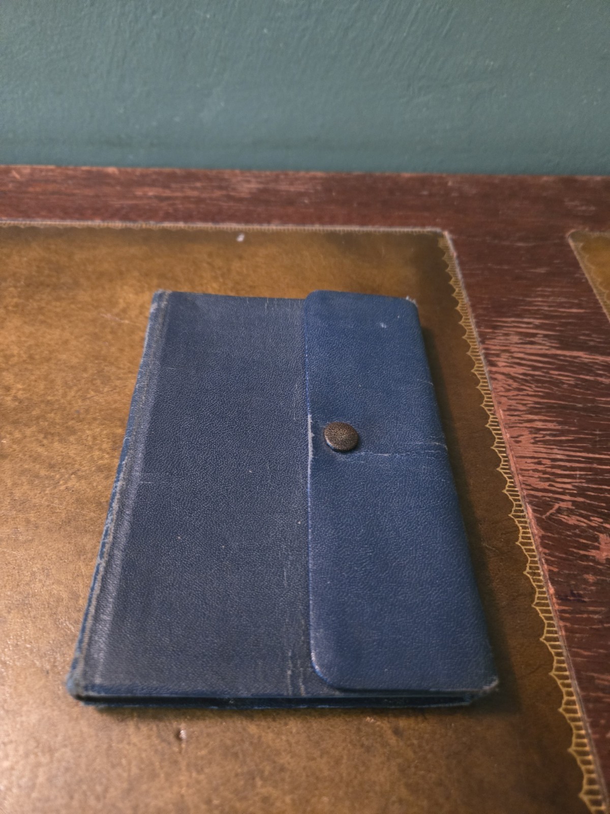 Vintage Official Cipher 1940 Grand Lodge Of Masons In Massachusetts Button Case Vintage Official Cipher 1940 Grand Lodge Of Masons In Massachusetts Button Case