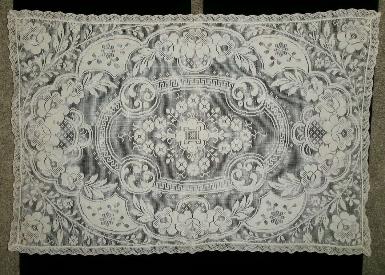 Vintage Dainty Ivory Lace Floral Scroll Table Topper Doiley Vintage Dainty Ivory Lace Floral Scroll Table Topper Doiley