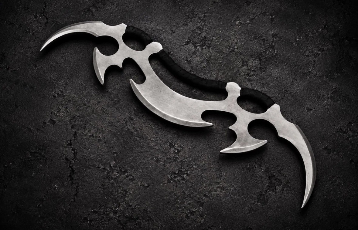Handcrafted Klingon Bat’leth Replica – Curved Stainless Steel Fantasy Blade