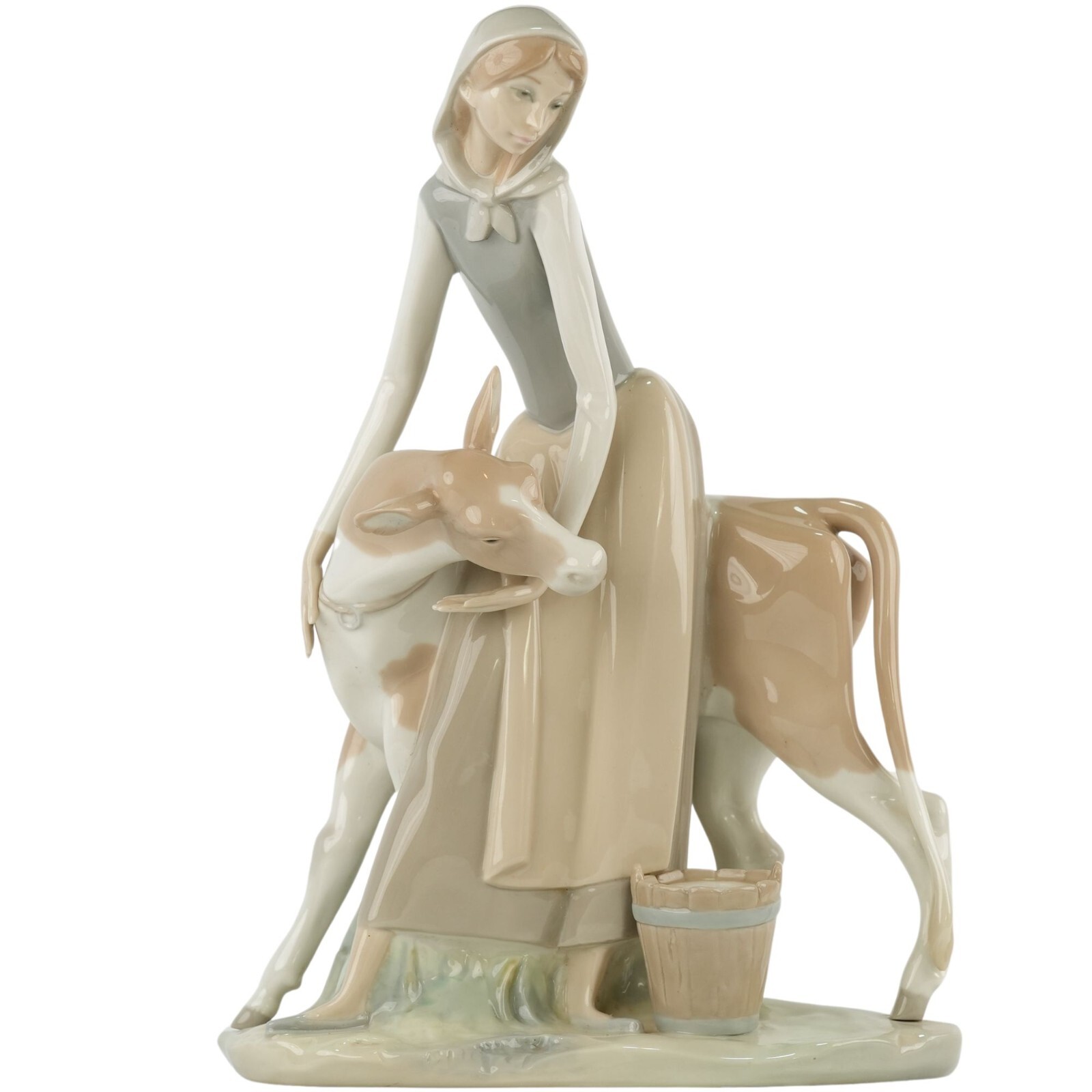 Retired Rare Lladro #4513 “Girl with Calf” Figurine – Stunning Piece 13\