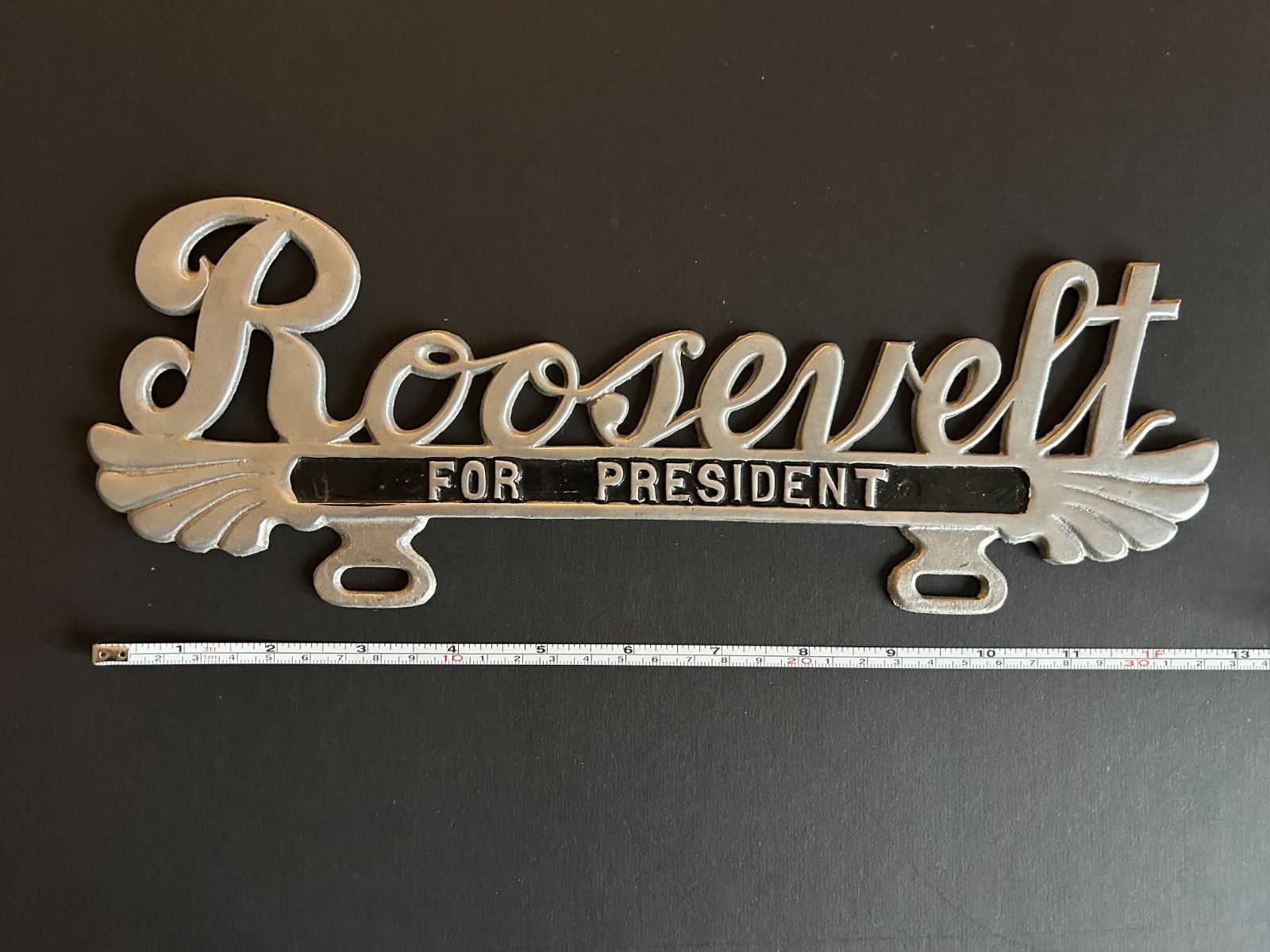Very Rare FDR Roosevelt License Plate Topper, Aluminum Specialty Co. Atchison KS Very Rare FDR Roosevelt License Plate Topper, Aluminum Specialty Co. Atchison KS