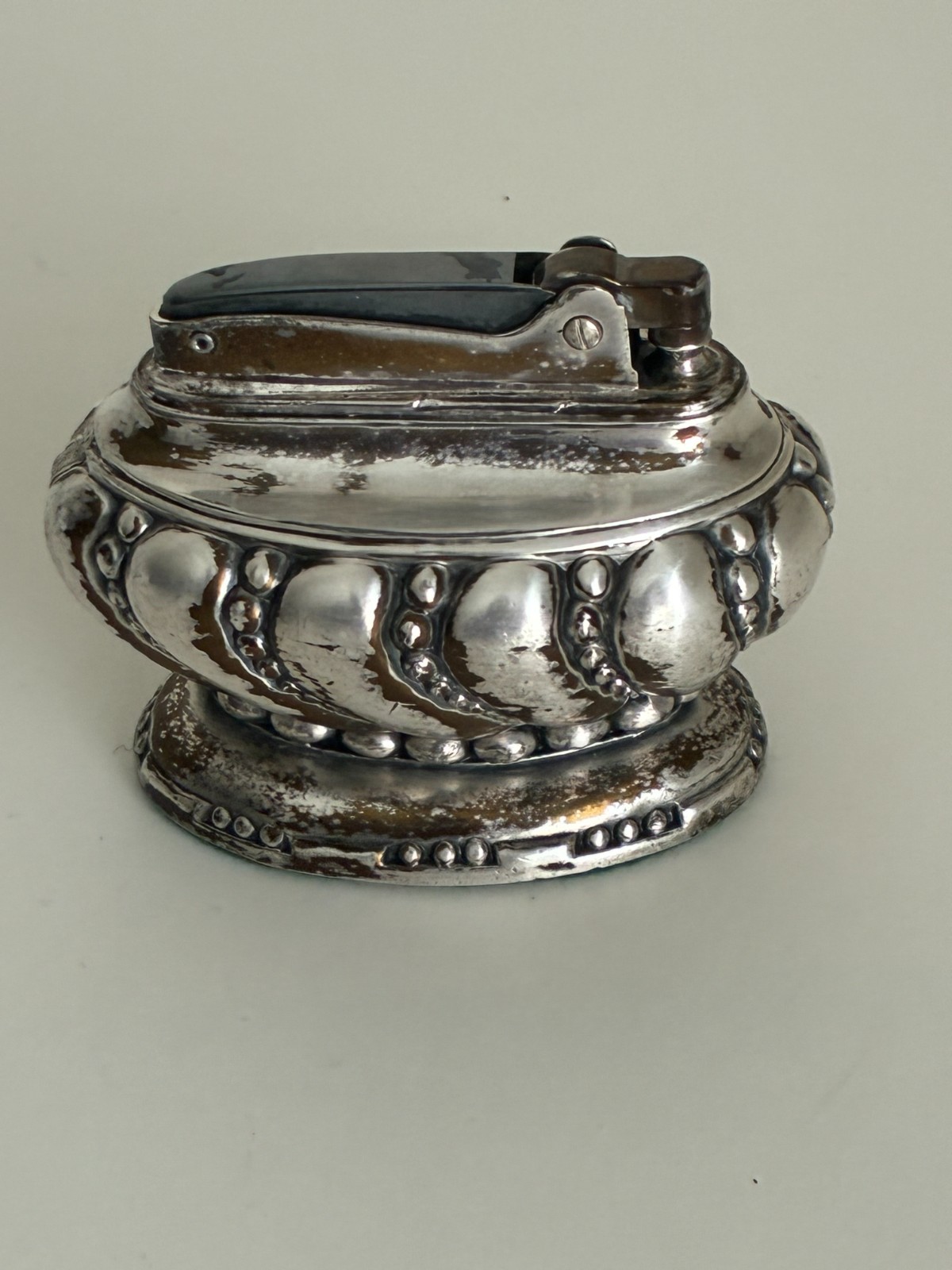 VINTAGE 1952 TABLE HEAVY LIGHTER RONSON CROWN TRADE MARK NEWARK NJ USA VINTAGE 1952 TABLE HEAVY LIGHTER RONSON CROWN TRADE MARK NEWARK NJ USA