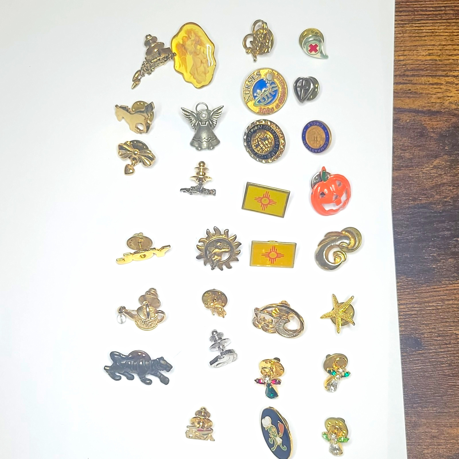 Vintage Lot  (29) Assorted Pins
