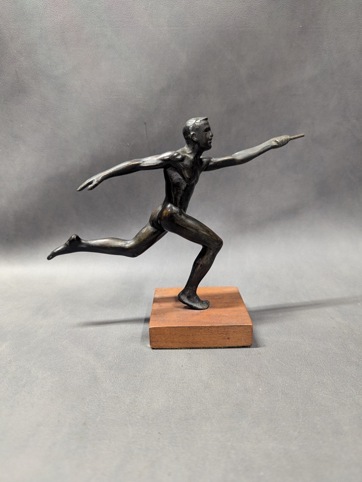 Bronze Statue Of A Man Passing A Baton With Base No Signature Bronze Statue Of A Man Passing A Baton With Base No Signature