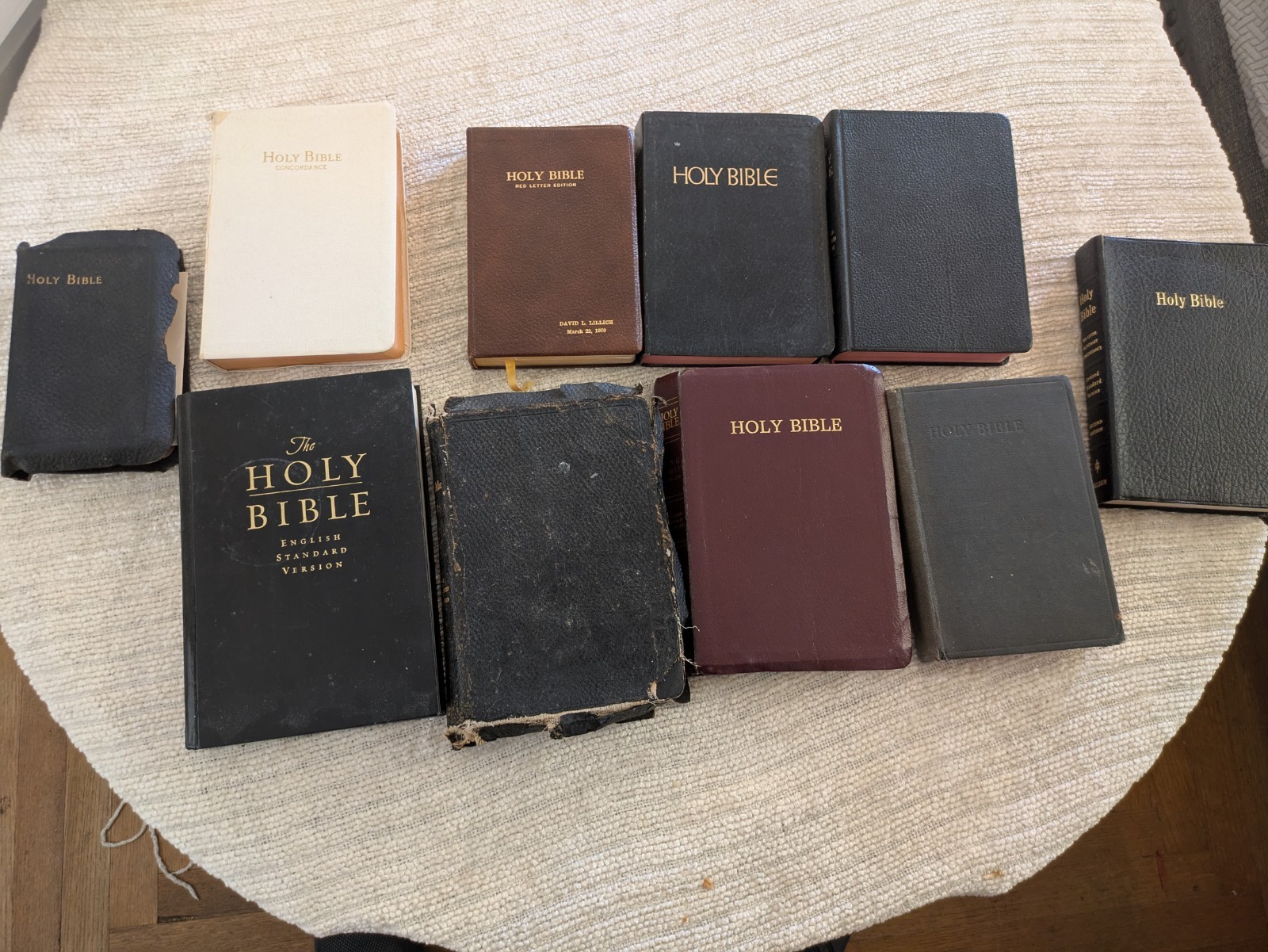 The Holy Bible 10 Bible Lot Various Years Early 1900 And Recent Years