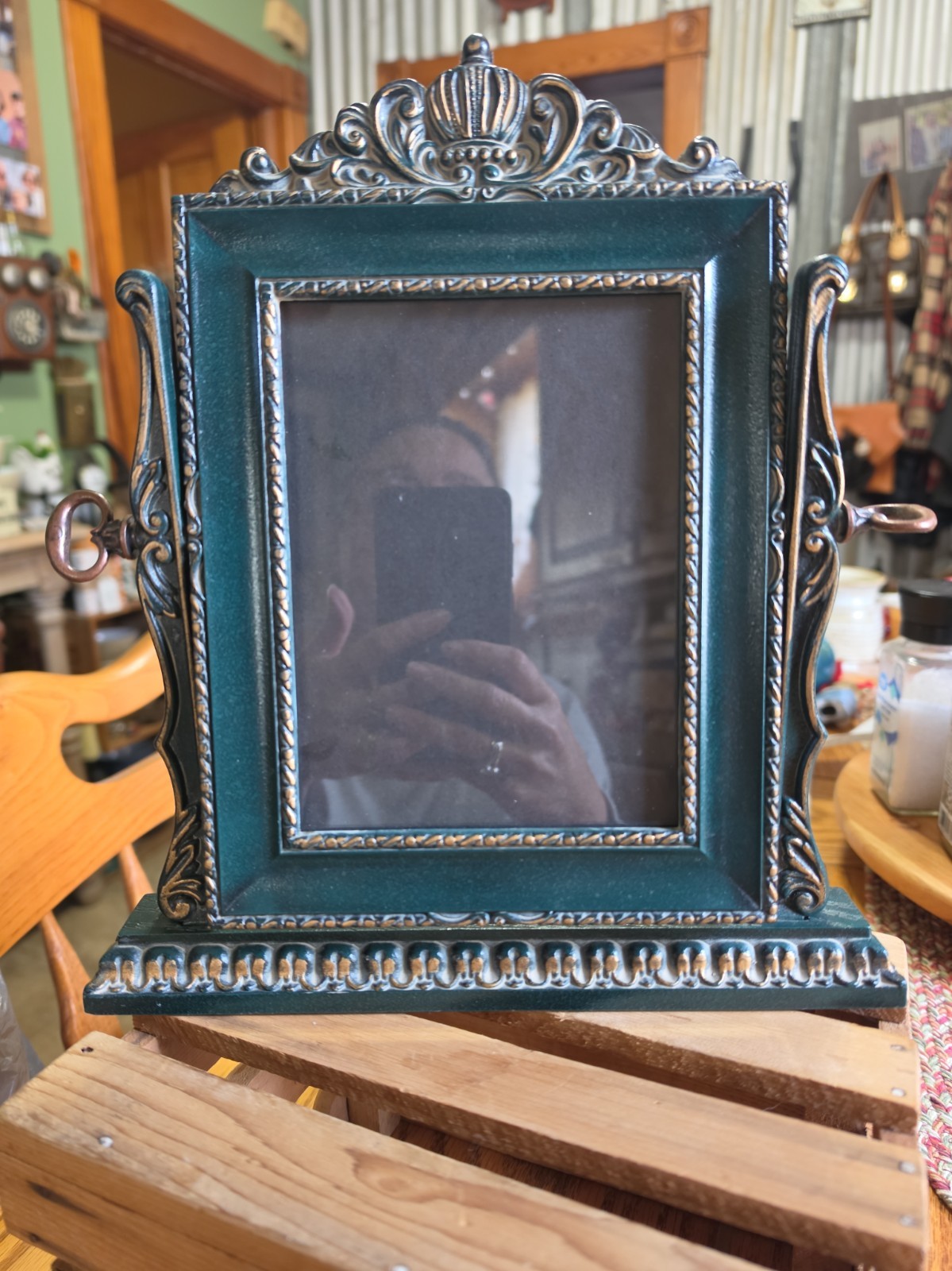 Victorian, Rococo, or Baroque revival style Tabletop Photo Frame Dark Green