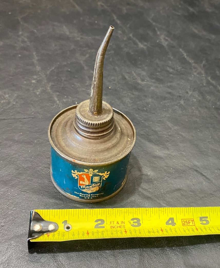 vintage oil can Maytag Company Newton Iowa vintage oil can Maytag Company Newton Iowa
