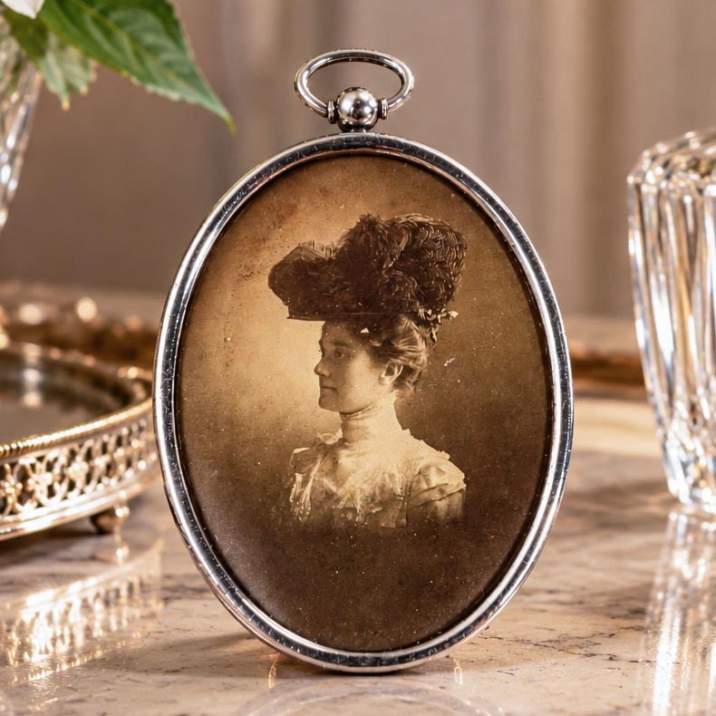 Wonderful Antique Victorian Sterling Silver Oval Picture Frame Victorian Woman Wonderful Antique Victorian Sterling Silver Oval Picture Frame Victorian Woman