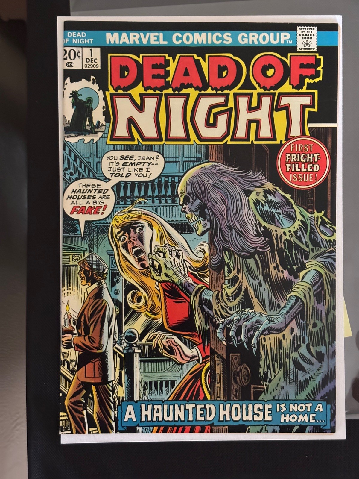 DEAD OF NIGHT #1 (1973) - nm 9.2 9.4 white -  marvel 70s horror sharp glossy 