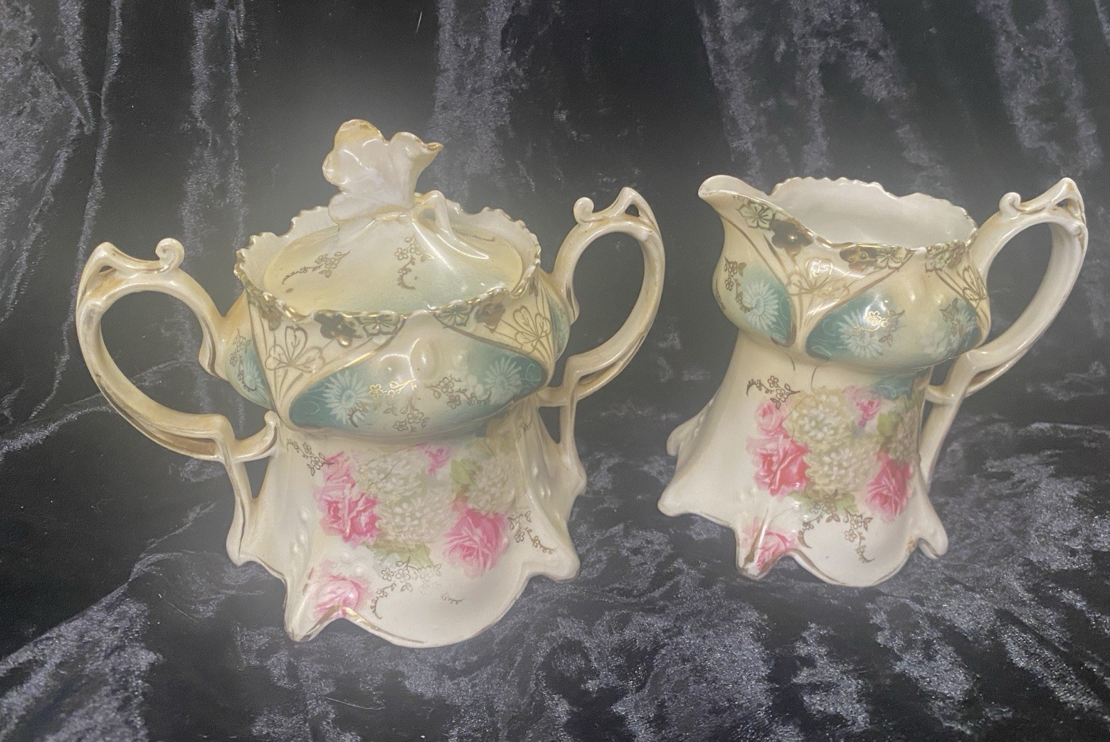 Antique R.S. Prussia Porcelain Covered Sugar Bowl & Creamer Set - Art Nouveau Antique R.S. Prussia Porcelain Covered Sugar Bowl & Creamer Set - Art Nouveau