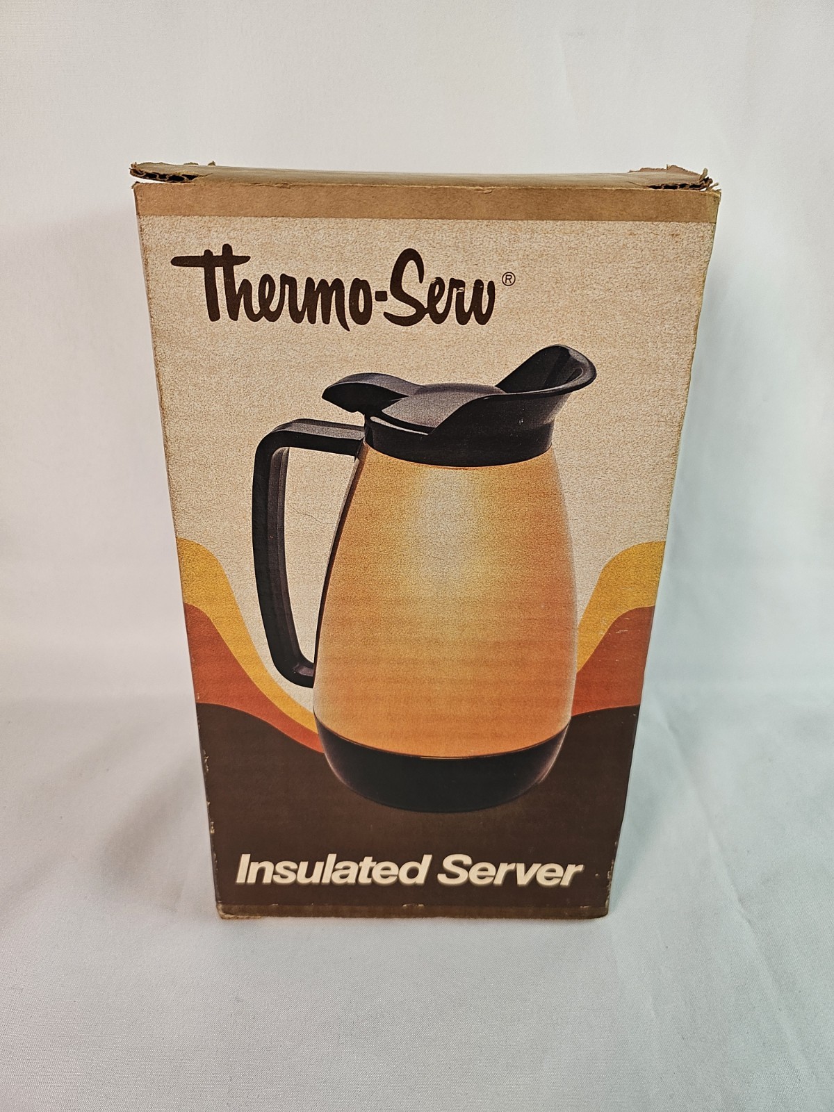 VTG Thermo Serv Gold Insulated Server Drink Pitcher  1970’s  32oz NOS NIB