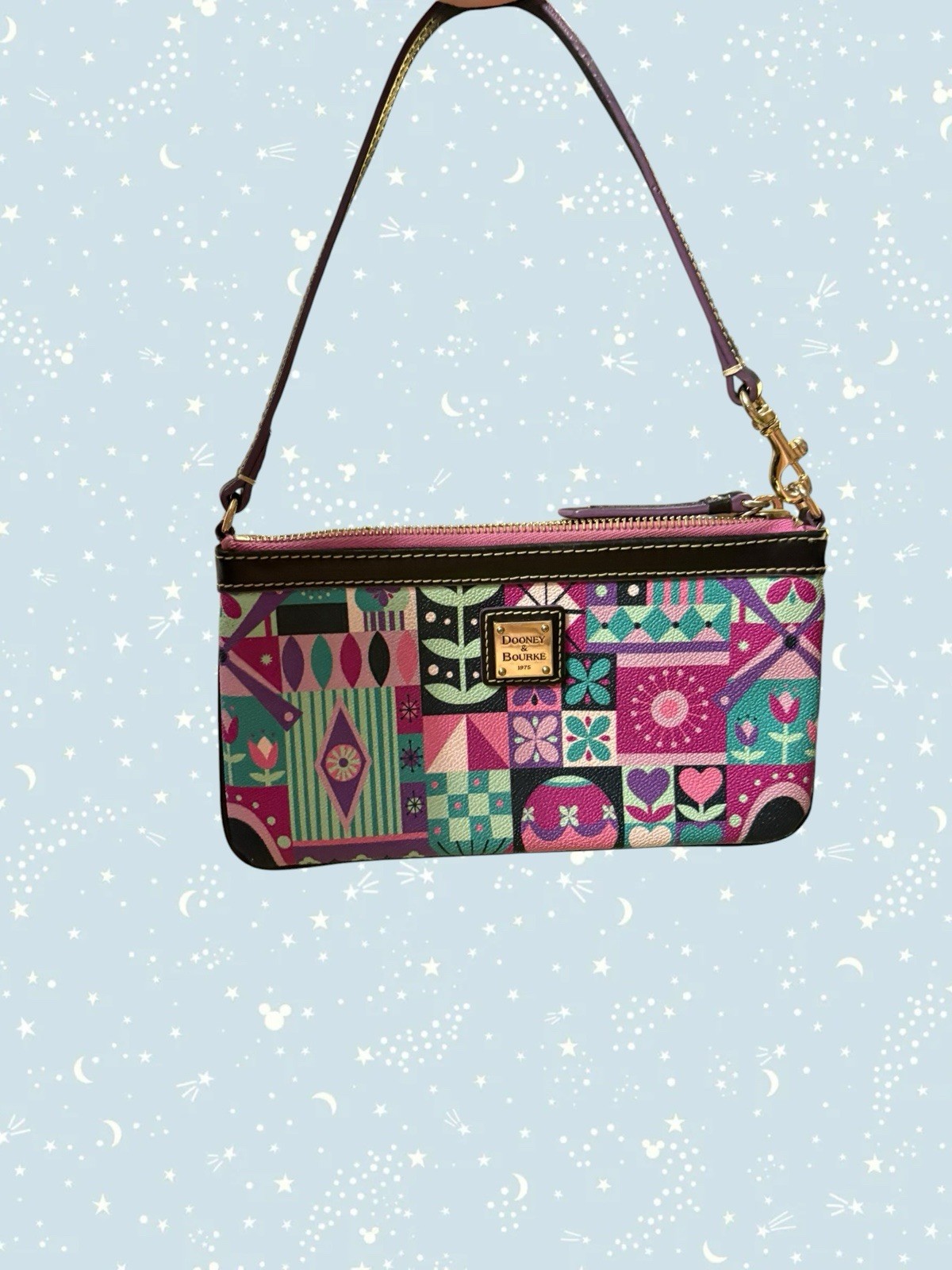 GUC Disney Dooney And Bourke It’s A Small World Shoulder Bag Clutch Purse GUC Disney Dooney And Bourke It’s A Small World Shoulder Bag Clutch Purse