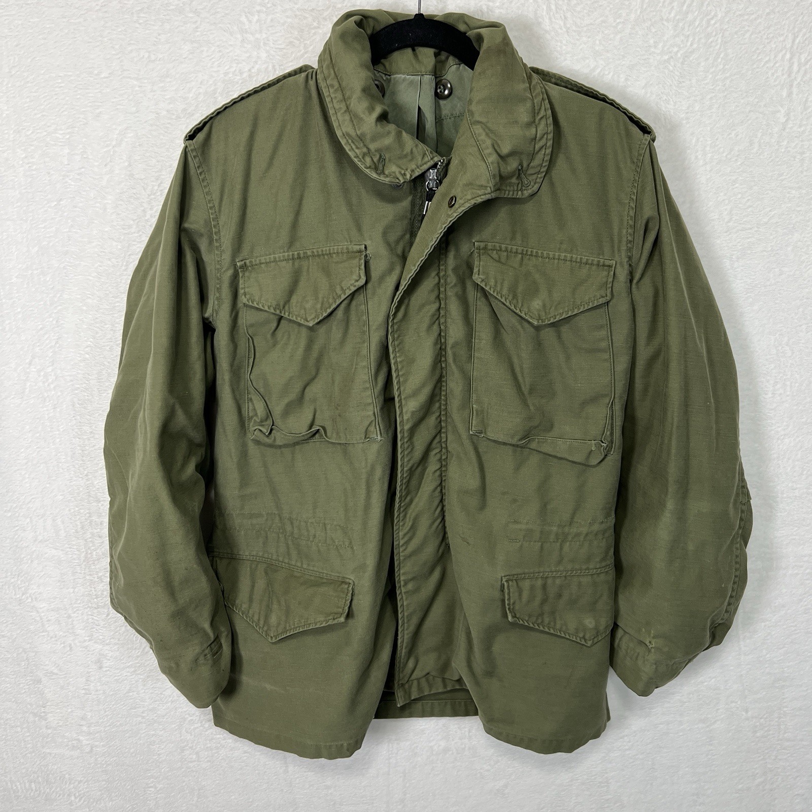 Vintage Military M-65 Field Jacket Adult Green US Army Distressed Vintage Military M-65 Field Jacket Adult Green US Army Distressed