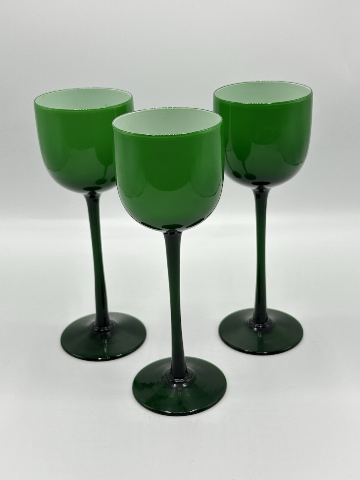 Set of 3 Green Stemmed Wine Glasses 8.5