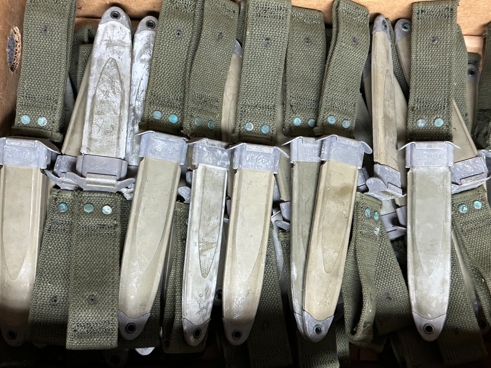 US GI M8A1 INCOMPLETE SCABBARD. US GI M8A1 INCOMPLETE SCABBARD.