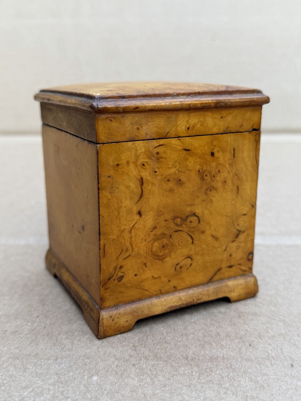 Antique Burlwood Tea Caddy with Wooden Knuckle Hinge and Fitted Inner Lid