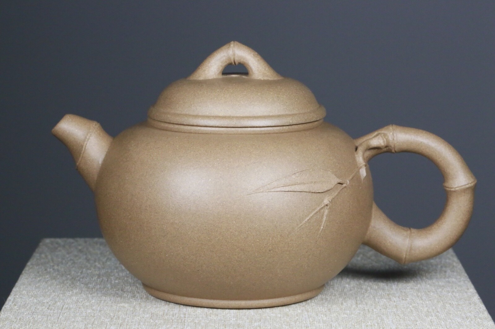 Zisha Teapot - Authentic Yixing Clay Teapot from Chinese Master - Floral Design Zisha Teapot - Authentic Yixing Clay Teapot from Chinese Master - Floral Design