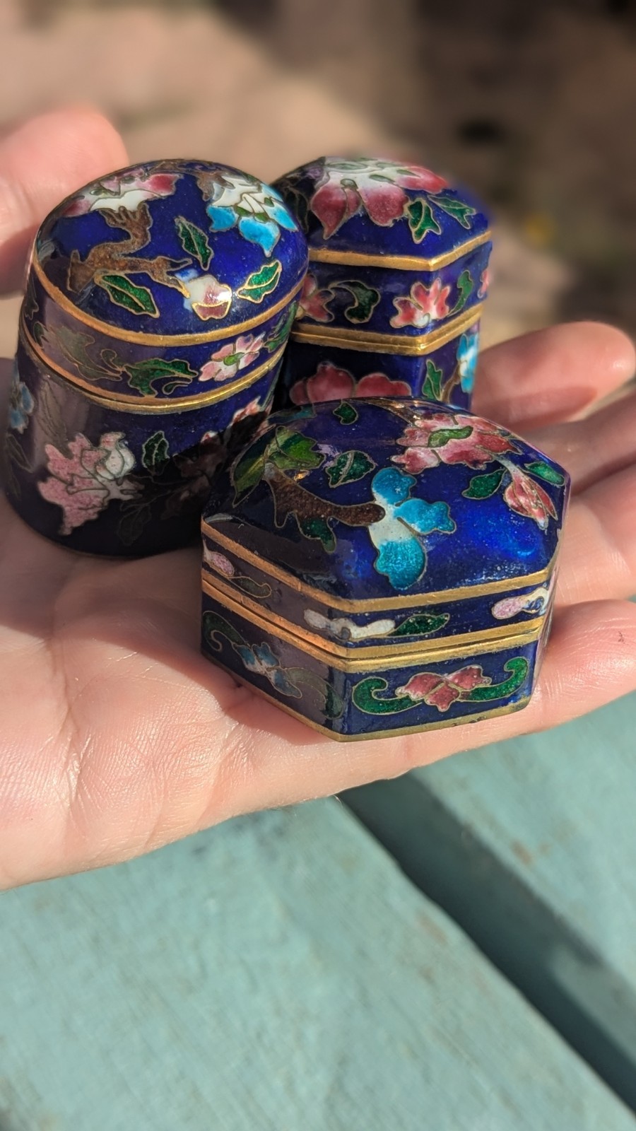 Beautiful Small Vintage Chinese Cloisonne Enamel Lidded Trinket Boxes