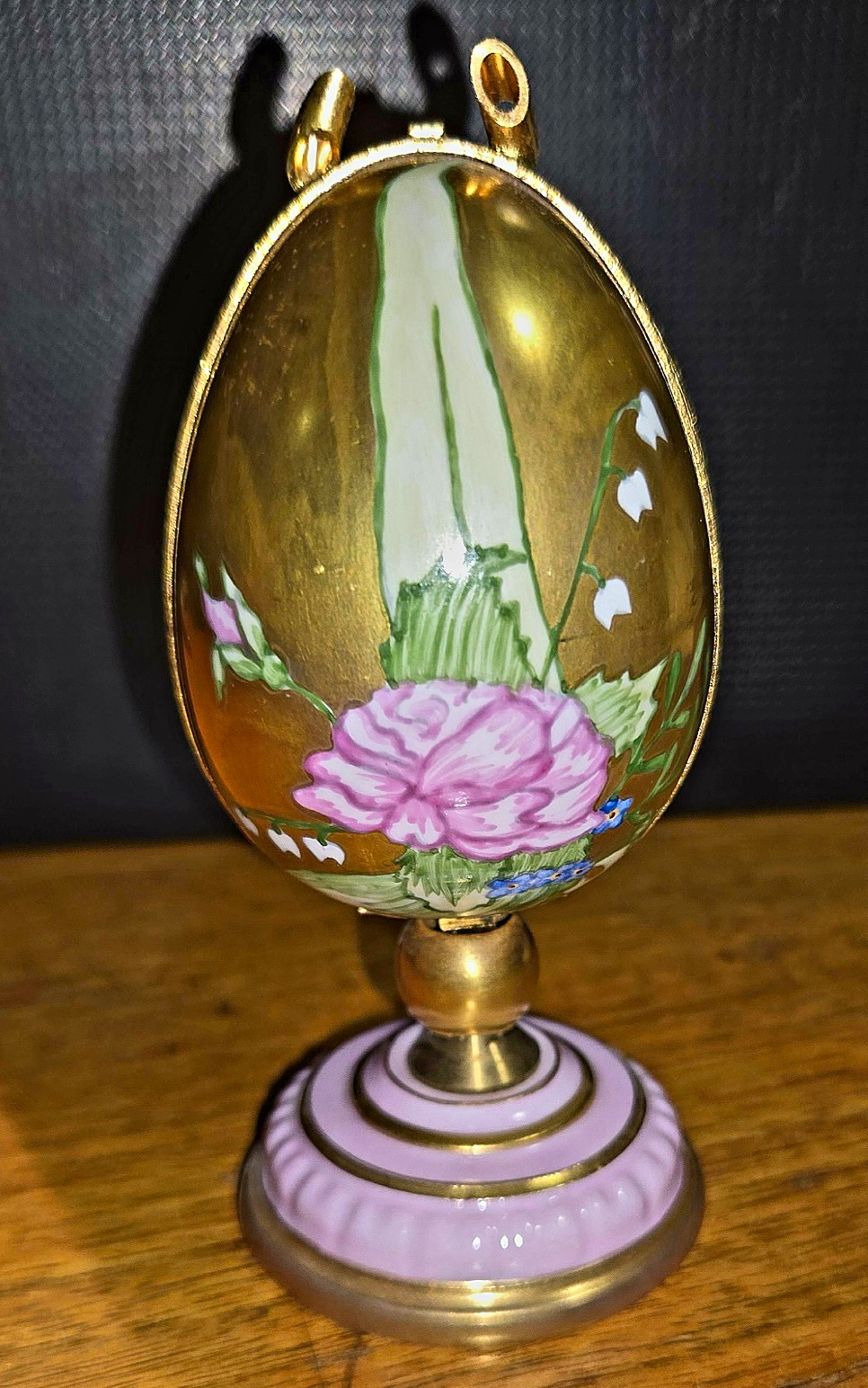 Atelier Chamart Limoges France Hand Painted Hinged Egg Trinket Box w/ Stand Atelier Chamart Limoges France Hand Painted Hinged Egg Trinket Box w/ Stand