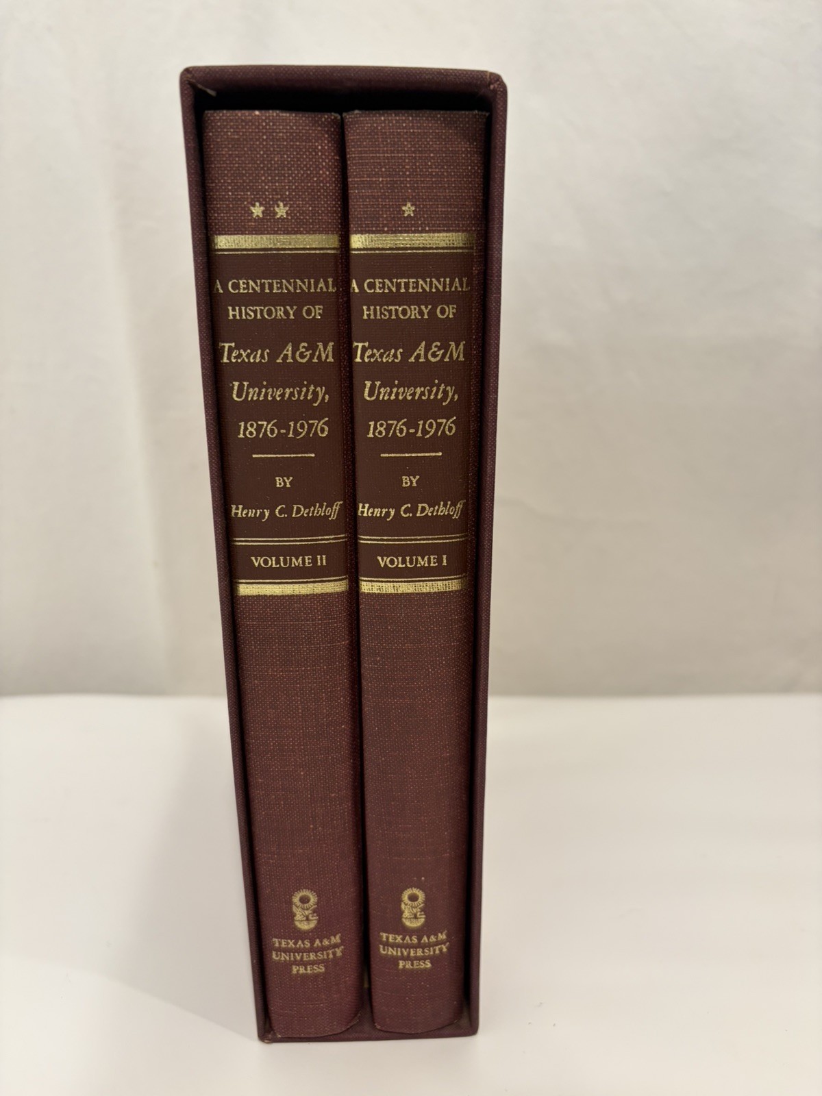 A Centennial History of Texas A & M University 1876-1976 Dethloff Vol I/II A Centennial History of Texas A & M University 1876-1976 Dethloff Vol I/II