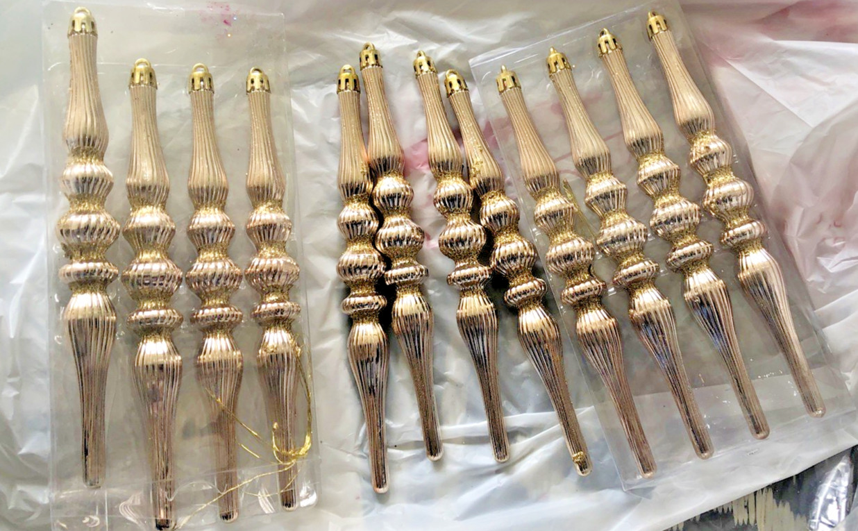 12/pc. lot of  gold w/Glitter Plastic Finial Holiday Christmas Ornaments